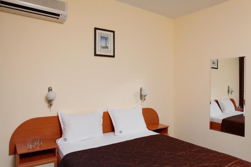 hotel Yanis Lozenets Exterior foto