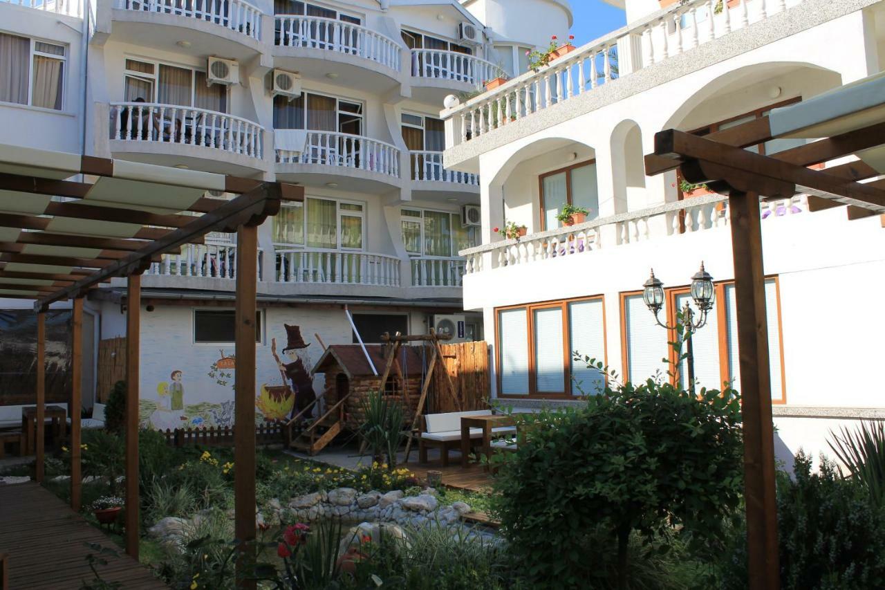 hotel Yanis Lozenets Exterior foto