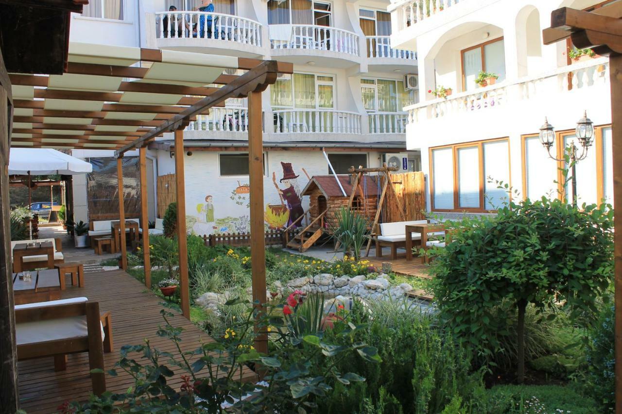 hotel Yanis Lozenets Exterior foto